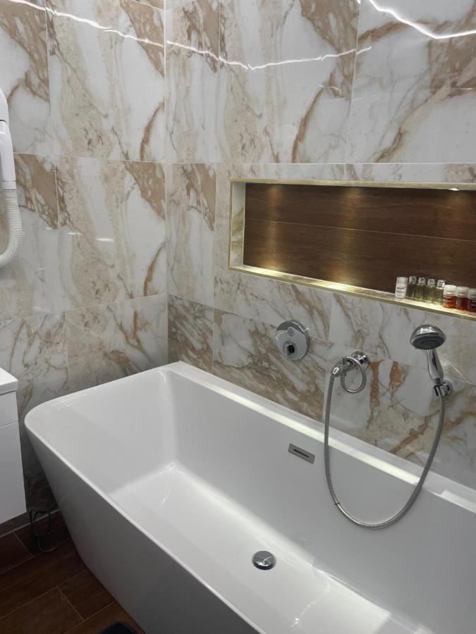 Park Avenue Hotel Londra